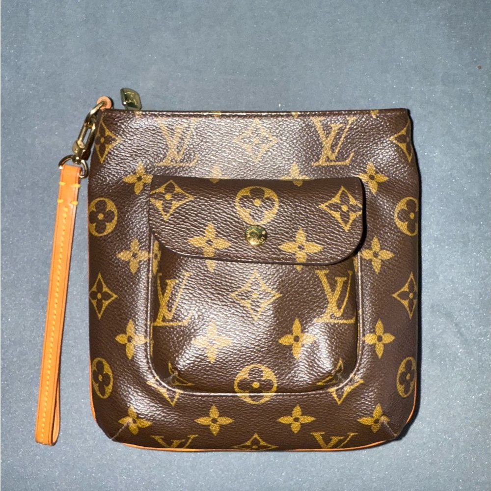 Authentic Louis Vuitton Partition Wristlet Clutch Monogram Canvas